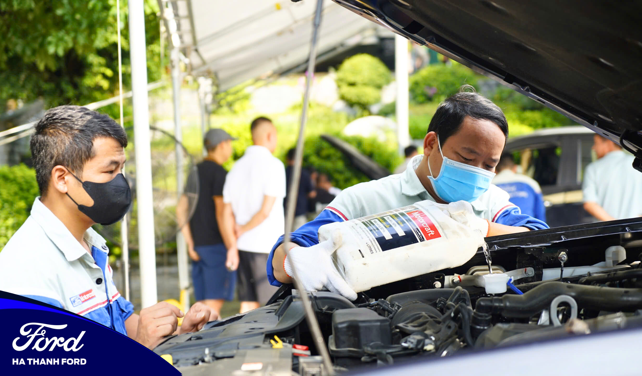 kiểm tra nước làm mát động cơ xe Ford kiểm tra nước làm mát động cơ xe Ford