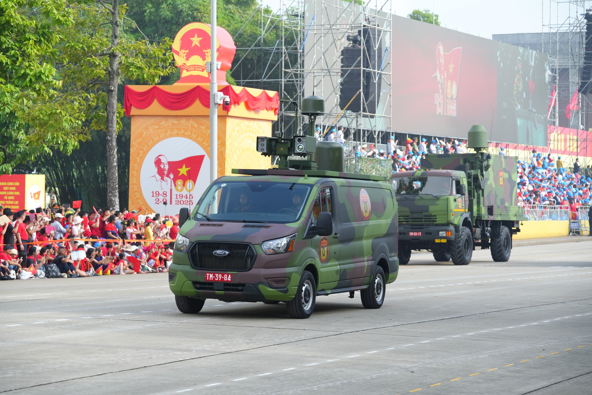 khí tài quân sự tại Lễ duyệt binh A80