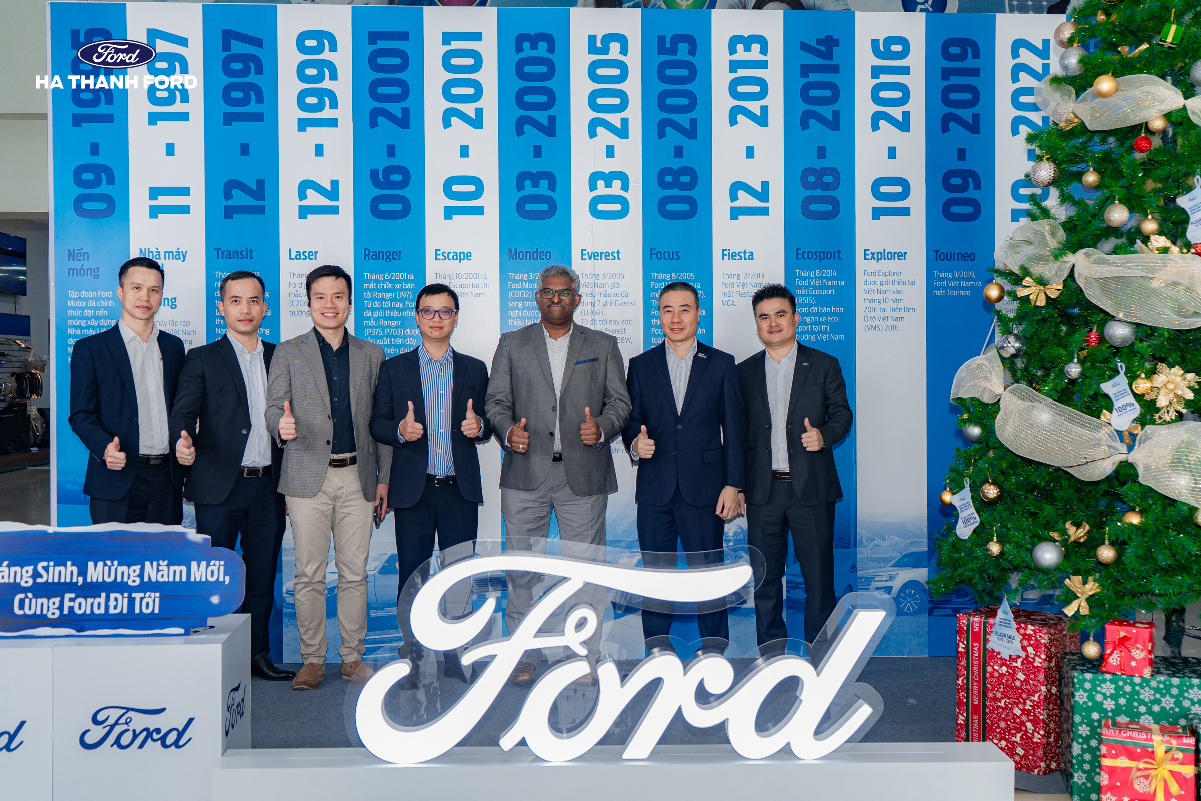 Ford Việt Nam tới thăm Hà Thành Ford Ford Việt Nam tới thăm Hà Thành Ford