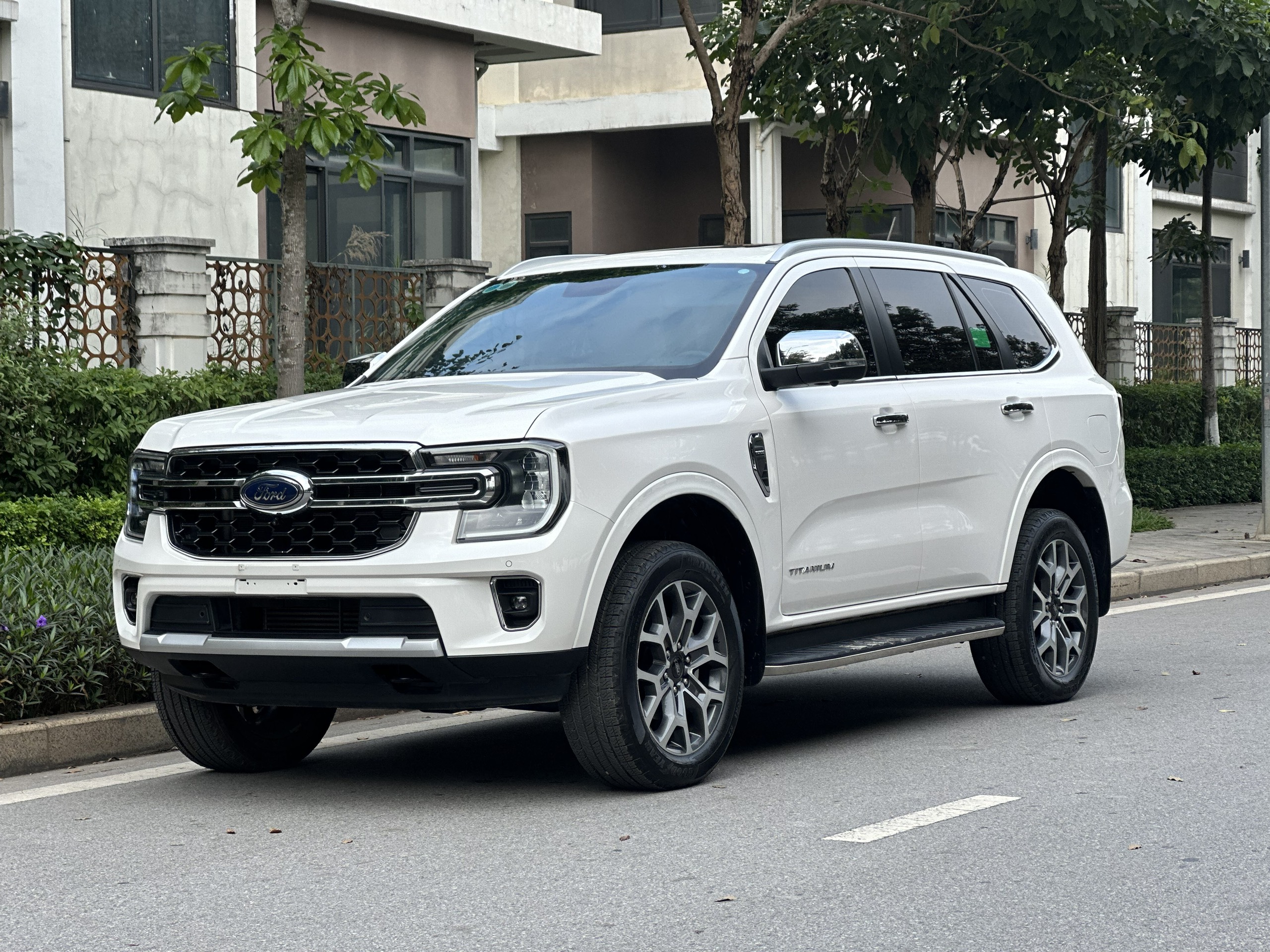 Hình ảnh Ford Titanium 4x2 Hình ảnh Ford Titanium 4x2
