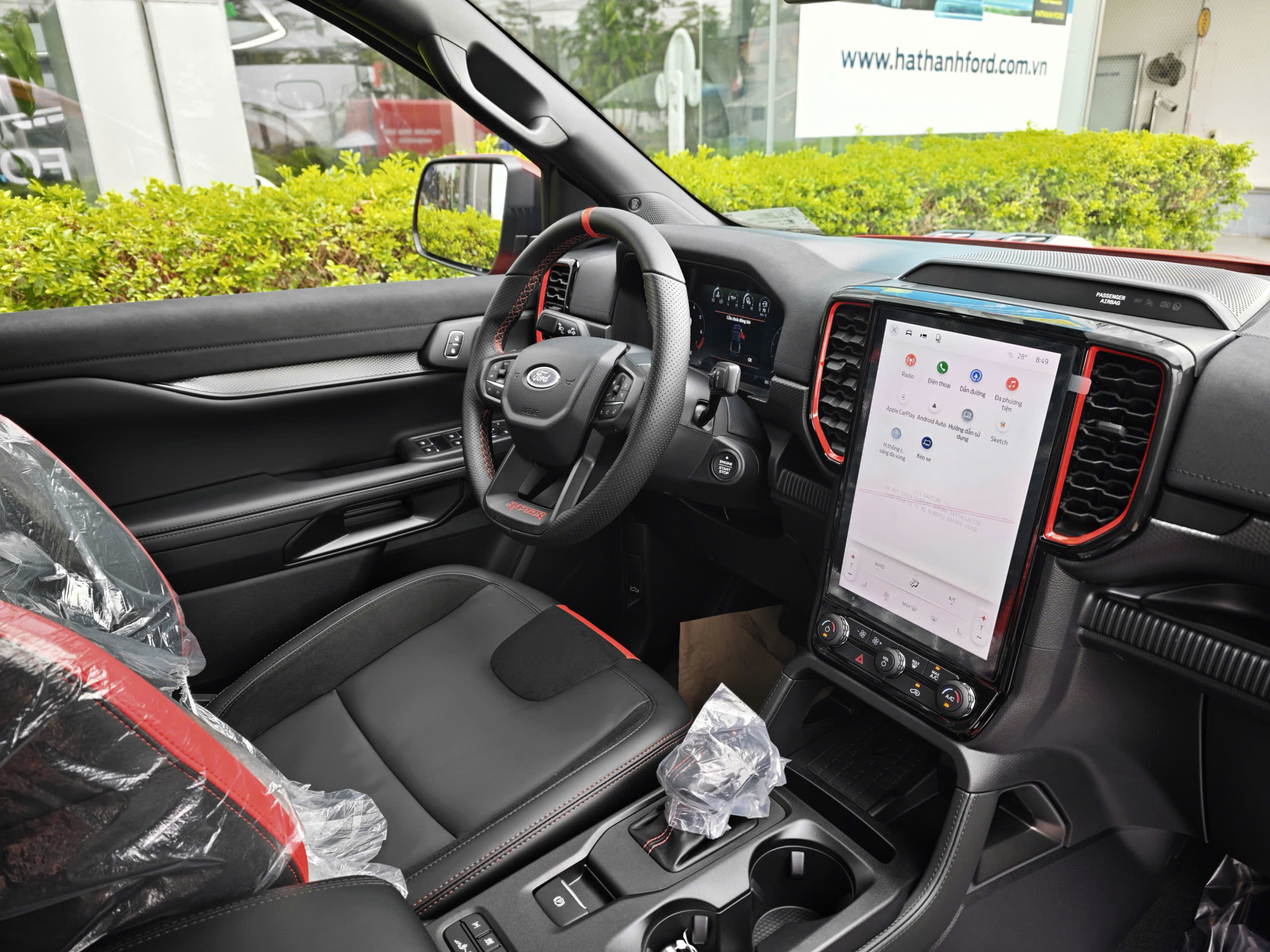 Khoang lái trên Ford Raptor V6 3.0L Khoang lái trên Ford Raptor V6 3.0L