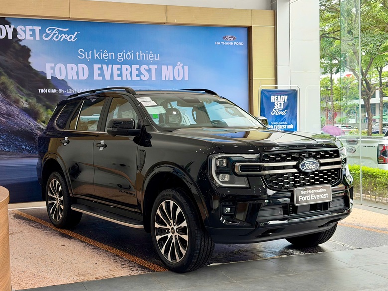 Ford Everest Platinum+ 2026 Máy Xăng 2.3L EcoBoost 4×419