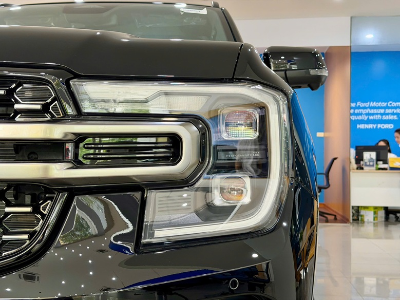 Ford Everest Platinum 2026 AT 2.0L 4×27