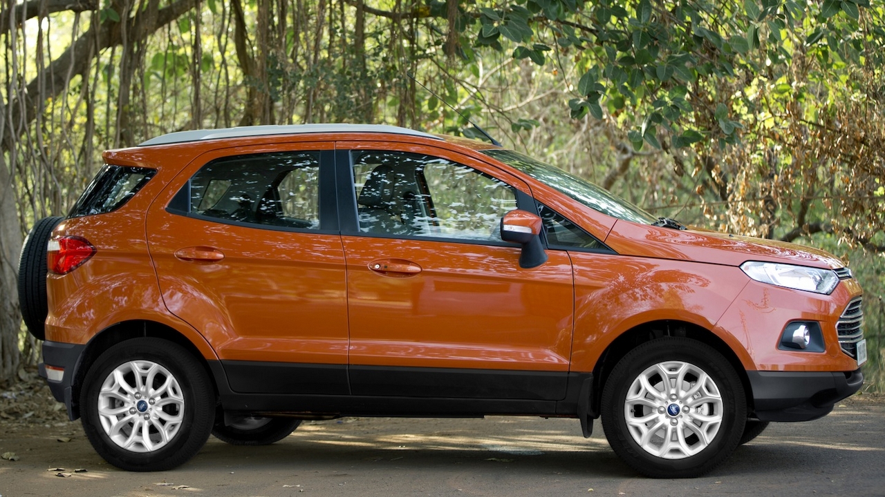 Ford_EcoSport_titanium_new_2017