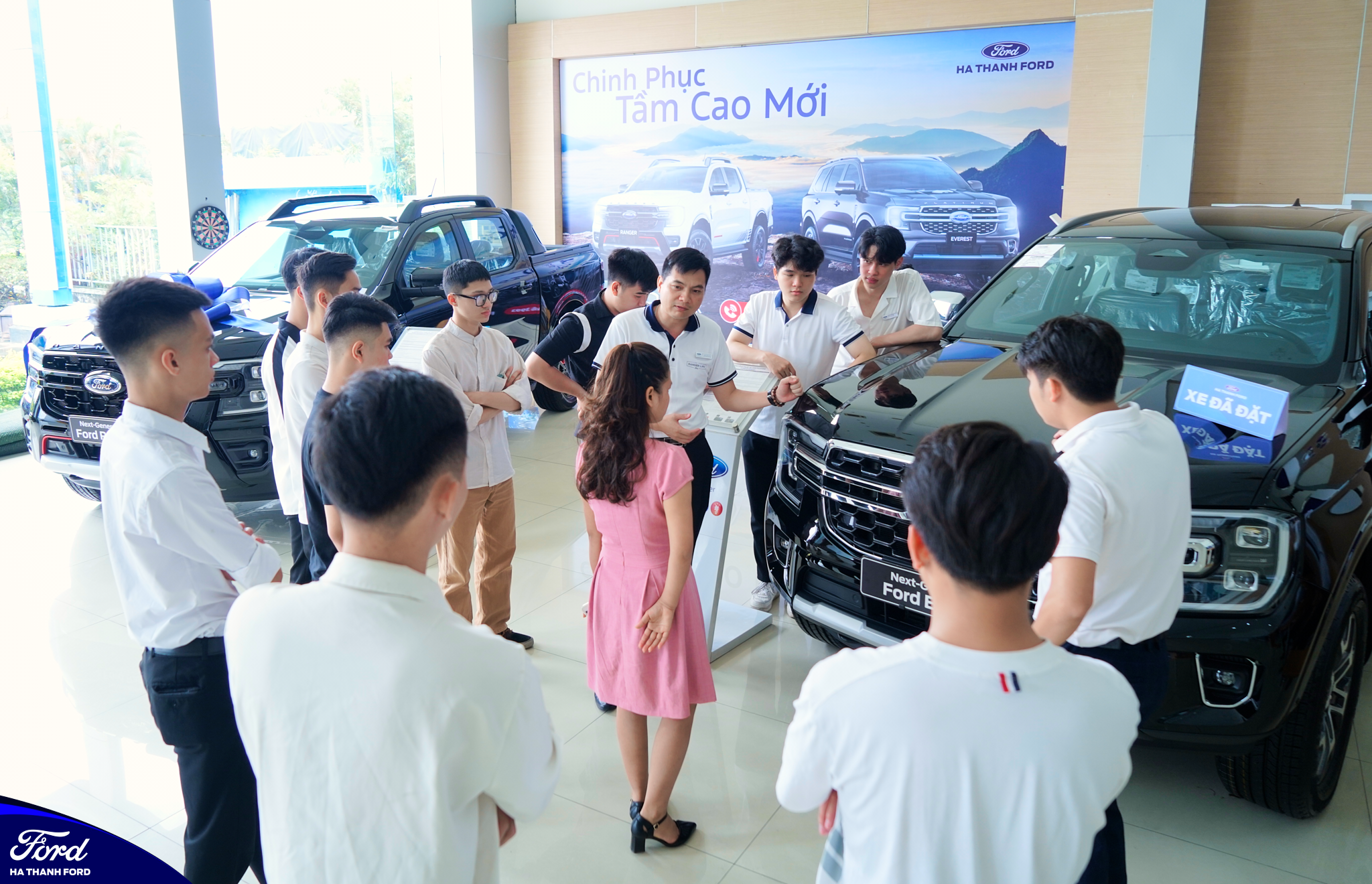 Buổi đào tạo tư vấn bán hàng tại Hà Thành Ford Buổi đào tạo tư vấn bán hàng tại Hà Thành Ford