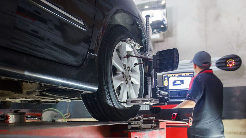 Cân chỉnh độ chụm bánh xe Cân chỉnh độ chụm bánh xe
