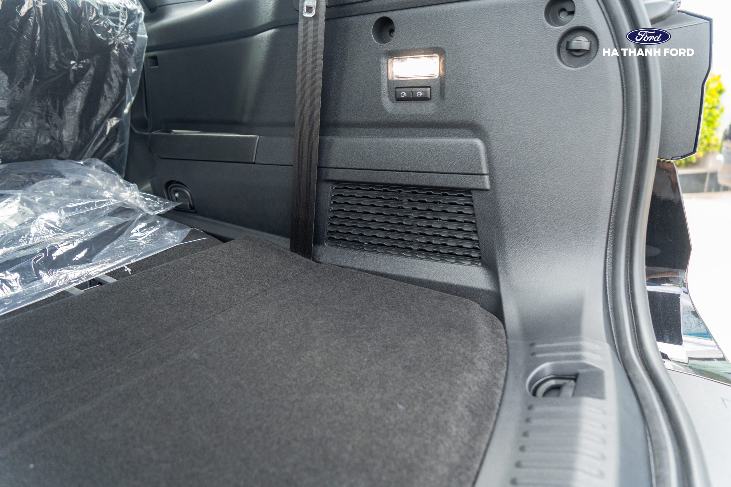 Ford Everest Platinum+ 2026 Máy Xăng 2.3L EcoBoost 4×429