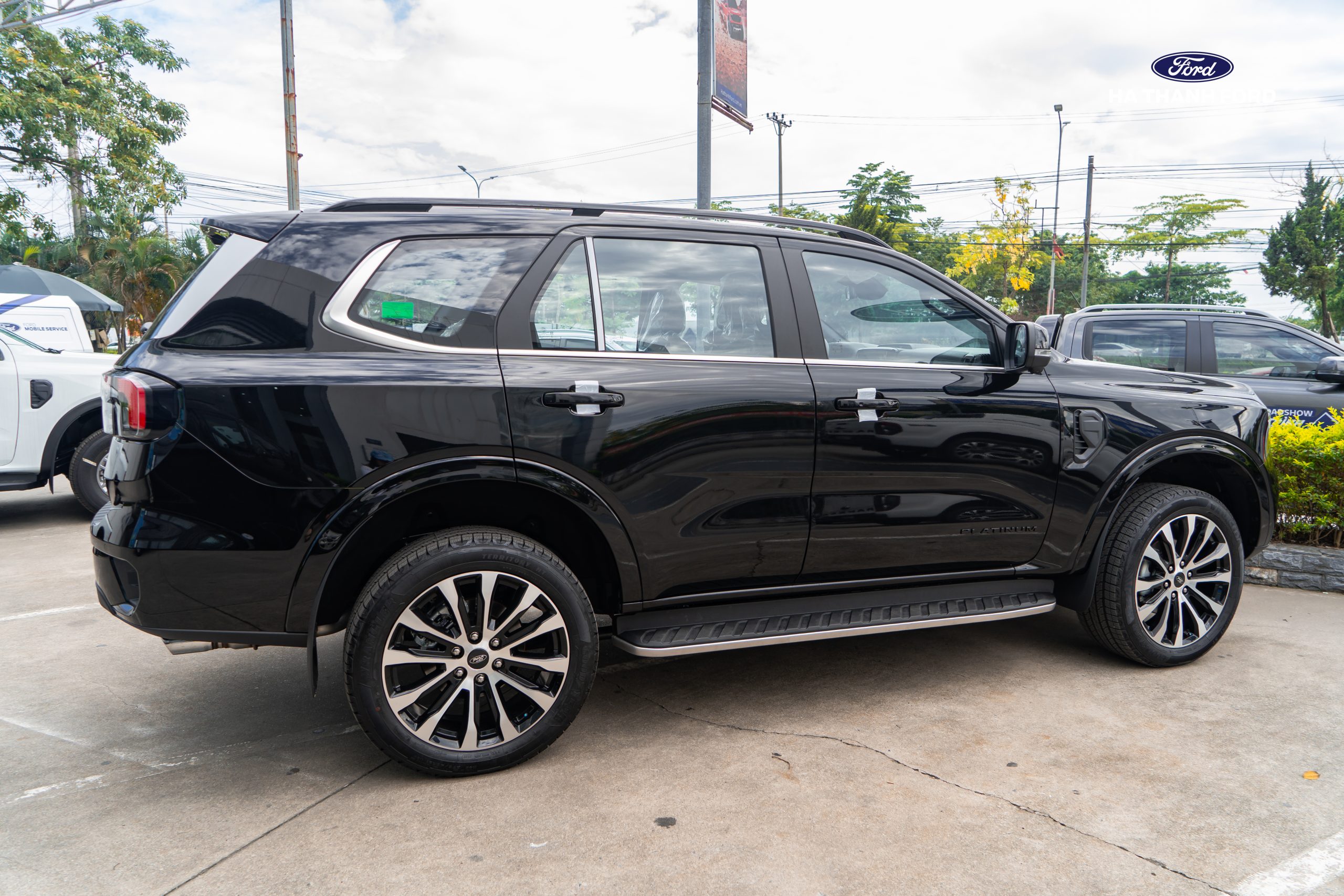 Ford Everest Máy Xăng