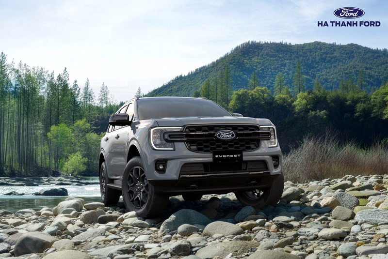 Ford Everest Sport có gì khác Everest Platinum 4x2 Ford Everest Sport có gì khác Everest Platinum 4x2