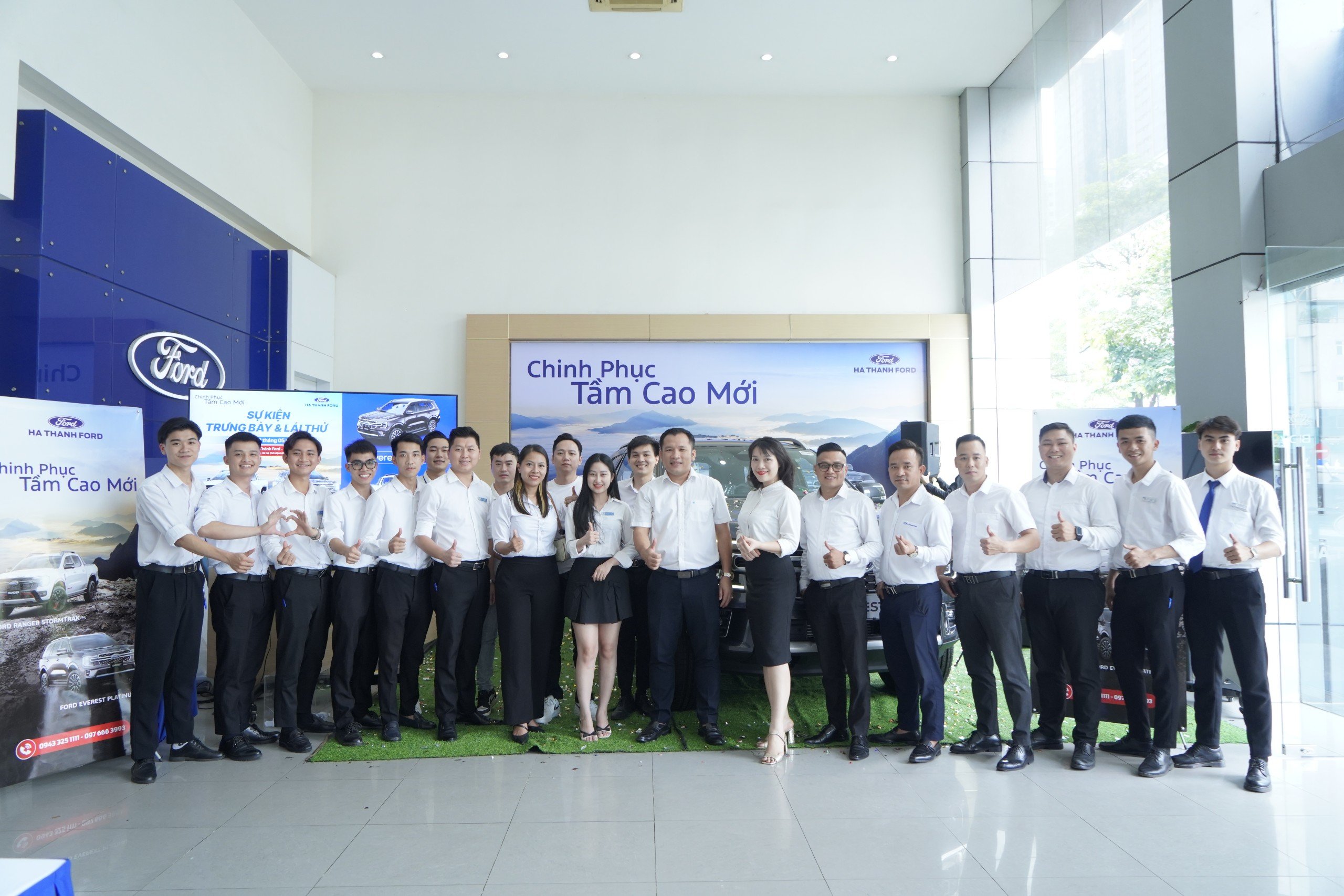 Vinh danh tập Bộ phận Kinh doanh xuất sắc 05/2024 Hà Thành Ford